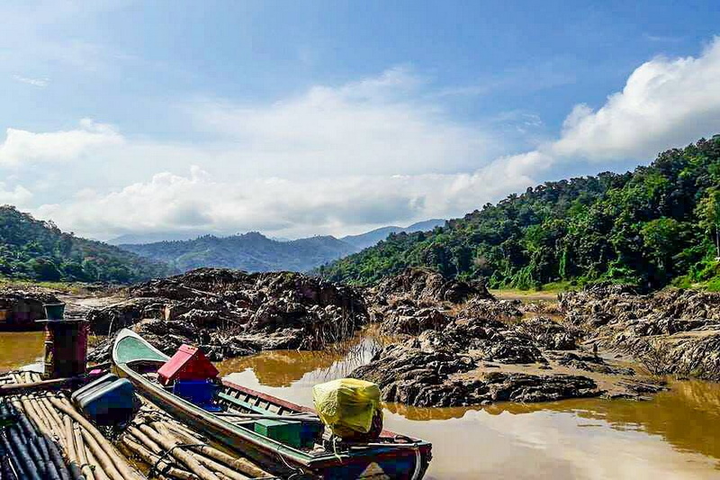 mae sariang district, baan mae samleab