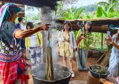 ban muang pam, baan muang pam, muang pam village