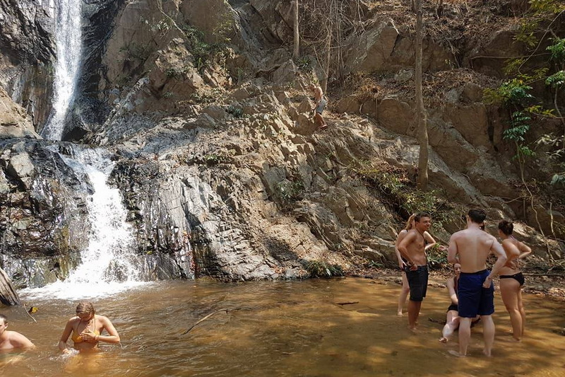 mae yen waterfall, maeyen waterfall, waterfall in pai, mae yen waterfall in pai, maeyen waterfall in pai