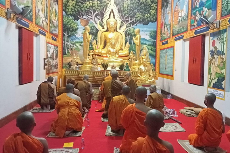 wat phrathat ahom mon, wat phra that chom mon, phra that chom mon temple, phrathat chom mon, wat chom mon, chom mon temple, wat phrathat jom mon, wat phra that jom mon, phra that jom mon temple, phrathat jom mon, wat jom mon, jom mon temple